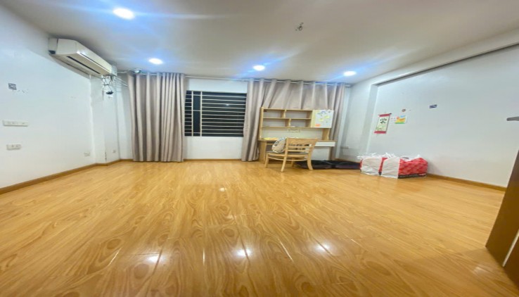 Cho thuê nhà mới đẹp Phố Hương Viên, Hai Bà Trưng 5 tầng, 30m2, 3 ngủ, 12 Triệu